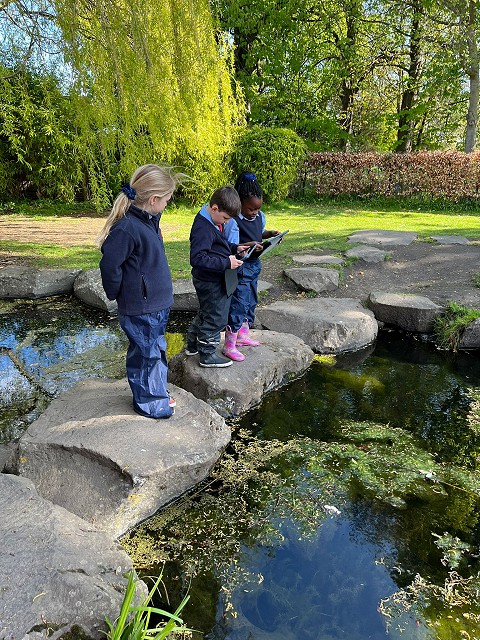 Elesha and Calvin taking photos